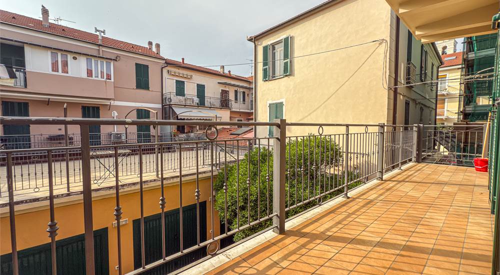 BALCONE