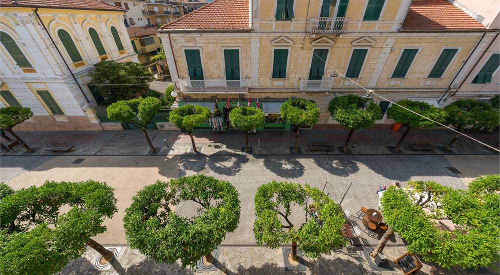 vista sotto casa